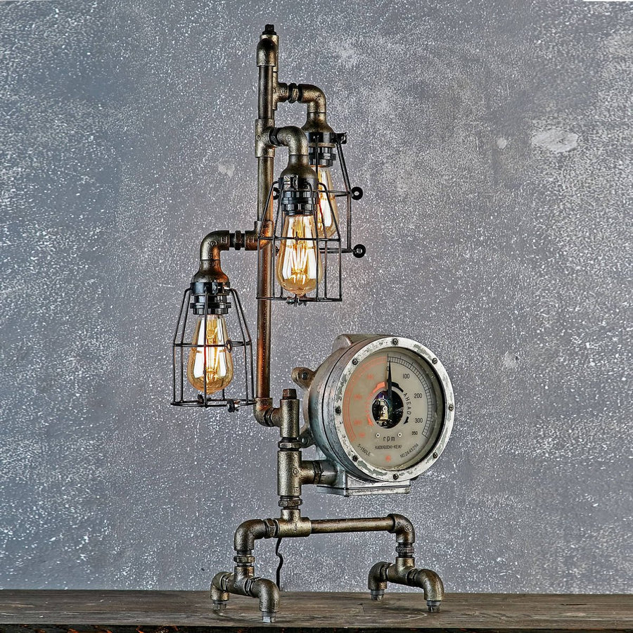 Golden Pigs - Large RPM Lamp B