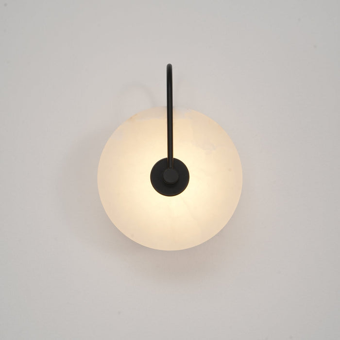 Rustgevende Alabaster LED Wandlamp - wandlampen - sfeerbeeld