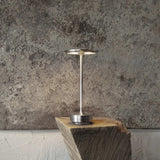 Luminous | Elegant table lamp