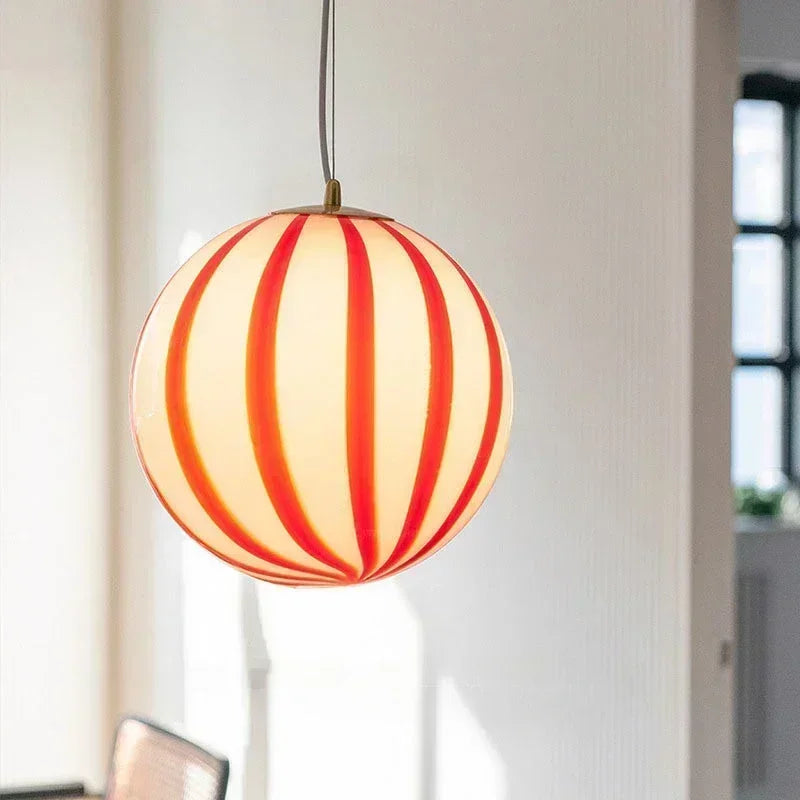 Kleurrijke Glazen Bol Hanglamp - hanglampen - sfeerbeeld