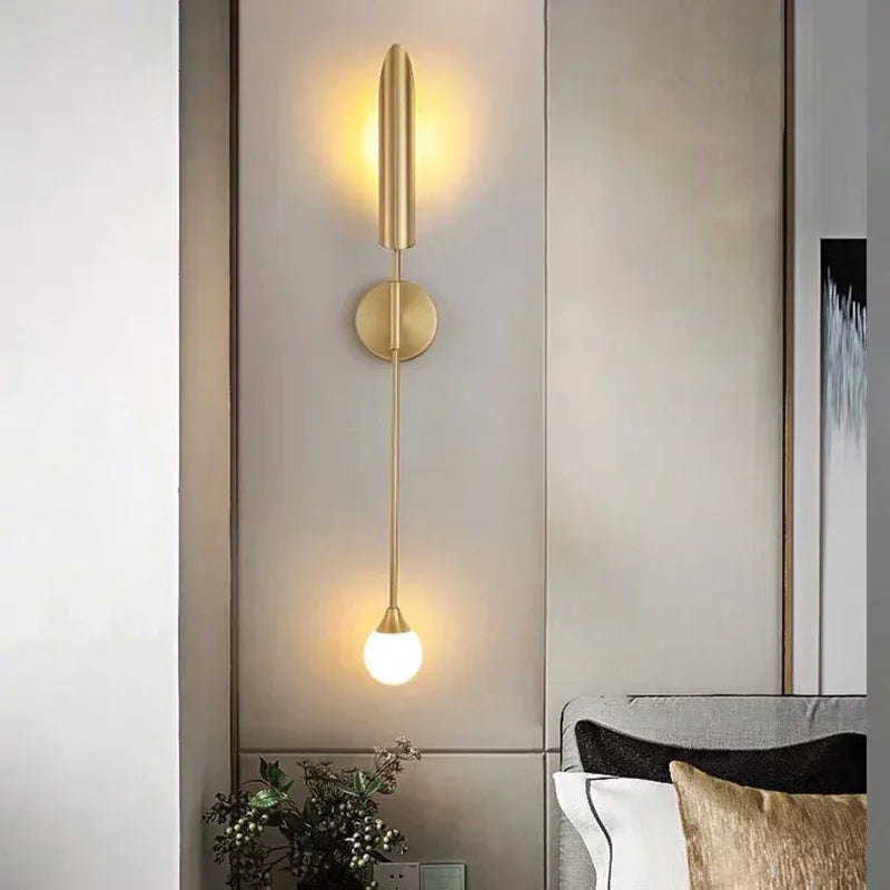 LustraVogue Aura – Luxe Moderne Wandlamp met Glazen Kap - wandlamp