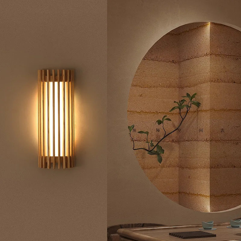 “ZenAura Wabi-Sabi Wandlamp” – Japanse Retro Walnoot LED Wandverlichting - wandlamp - sfeerbeeld