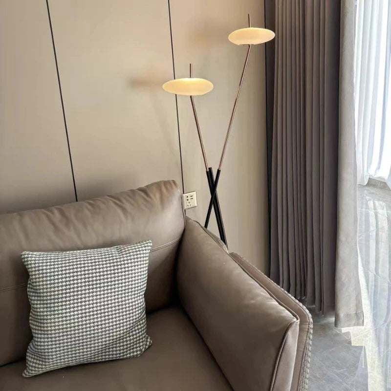 Nordic Luxe Design Vloerlamp – Stijlvolle LED Staande Lamp voor Woonkamer, Eetkamer & Slaapkamer - vloerlamp - sfeerbeeld