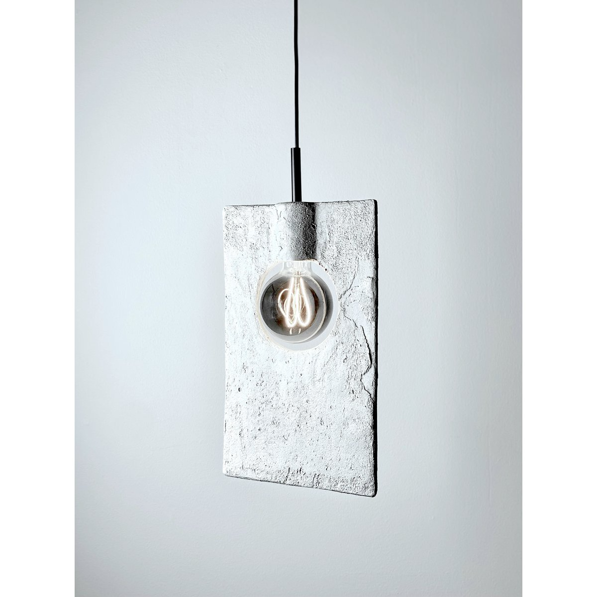 Neo Design Studios - Rook_Beton - hanglampen - sfeerbeeld