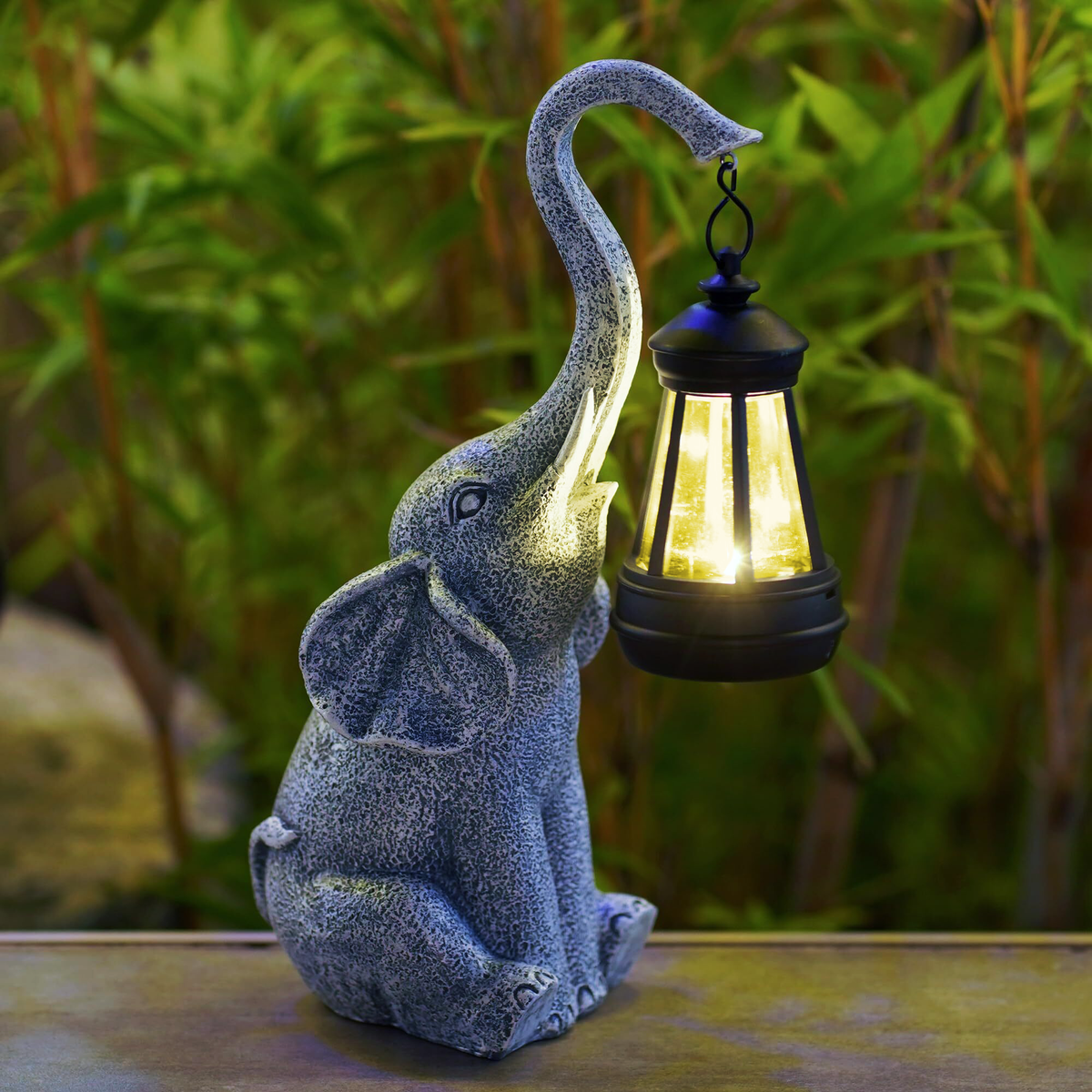 Gentle | Tuinlamp met Olifant - hanglampen - sfeerbeeld