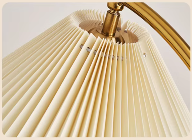 Scandinavische Houten Driepoot Vloerlamp - vloerlamp - materiaaldetail