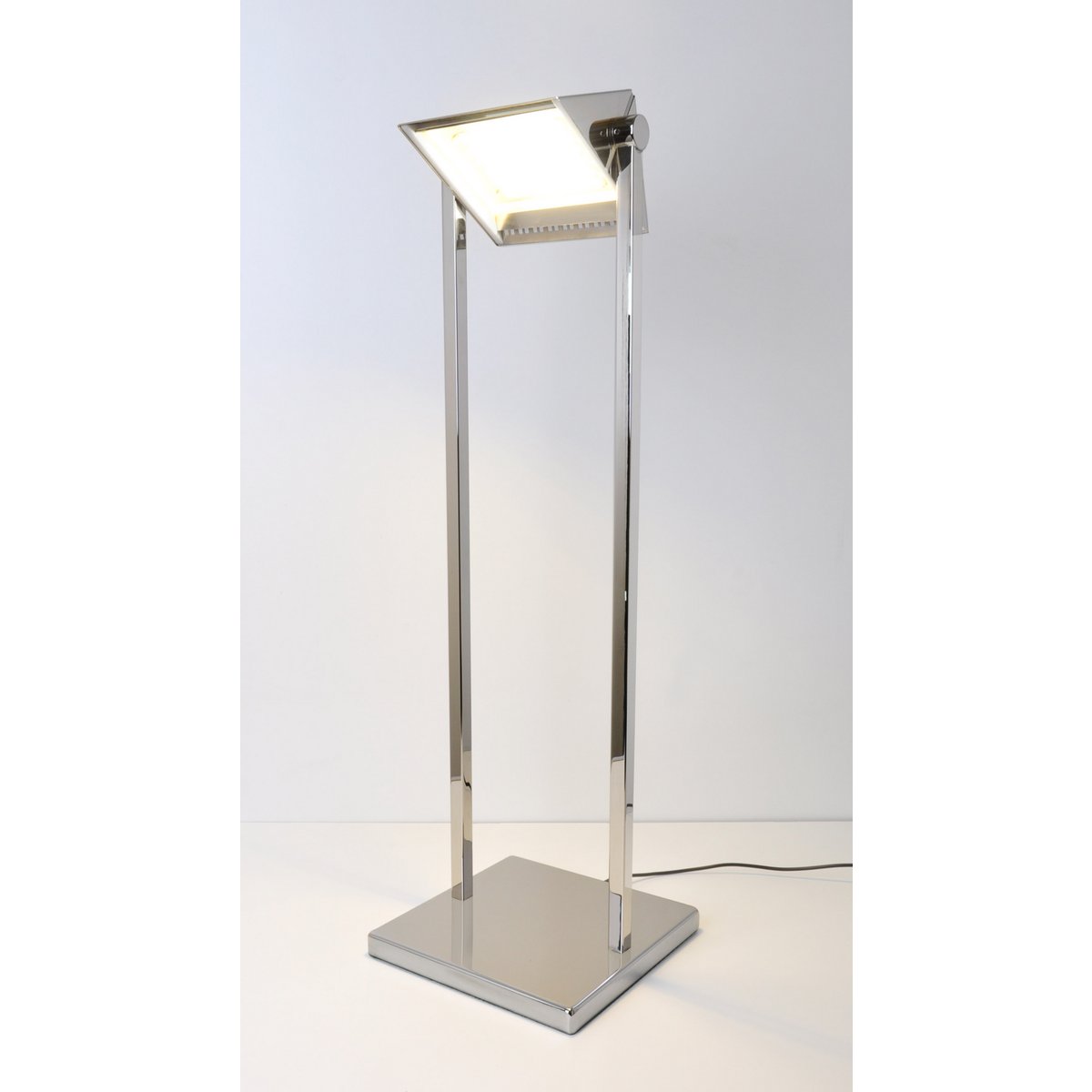 Betec Leuchten Manufactur - Luxe 5 Vloerlamp Led Uplighter Nikkel - tafellampen - sfeerbeeld