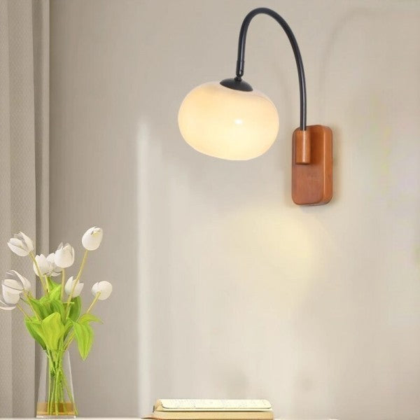 Bauhaus Kaki Draaibare Glazen Wandlamp Met Houten Afwerking - wandlampen - detail
