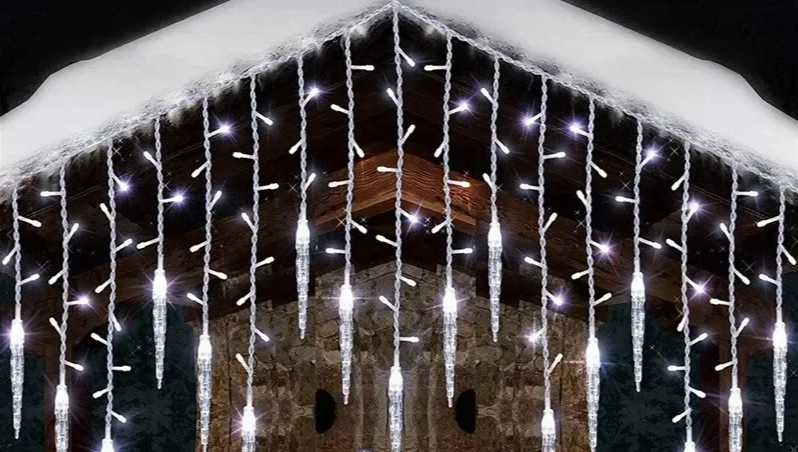 LumaSnow 4M LED Snowflake Curtain Light – Christmas Icicle Mood Lighting