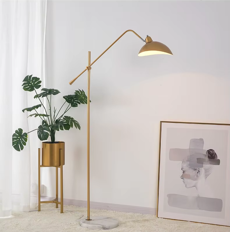 Nordic Gold Luxe Vloerlamp – Minimalistisch Design met Marmeren Basis - vloerlamp - gemonteerd