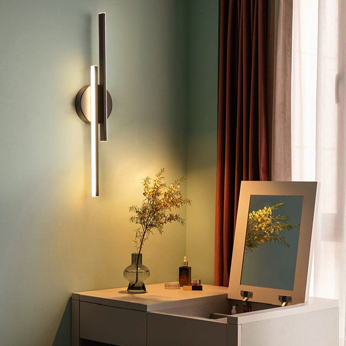 Modern and Harmonious Ambience Wall Lamp