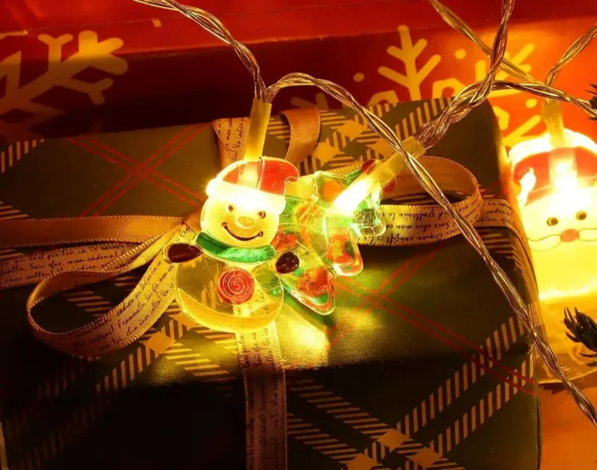 LumiKerst LED Kerstverlichting met Sneeuwman, Kerstboom & Kerstman - buitenverlichting - in de kamer