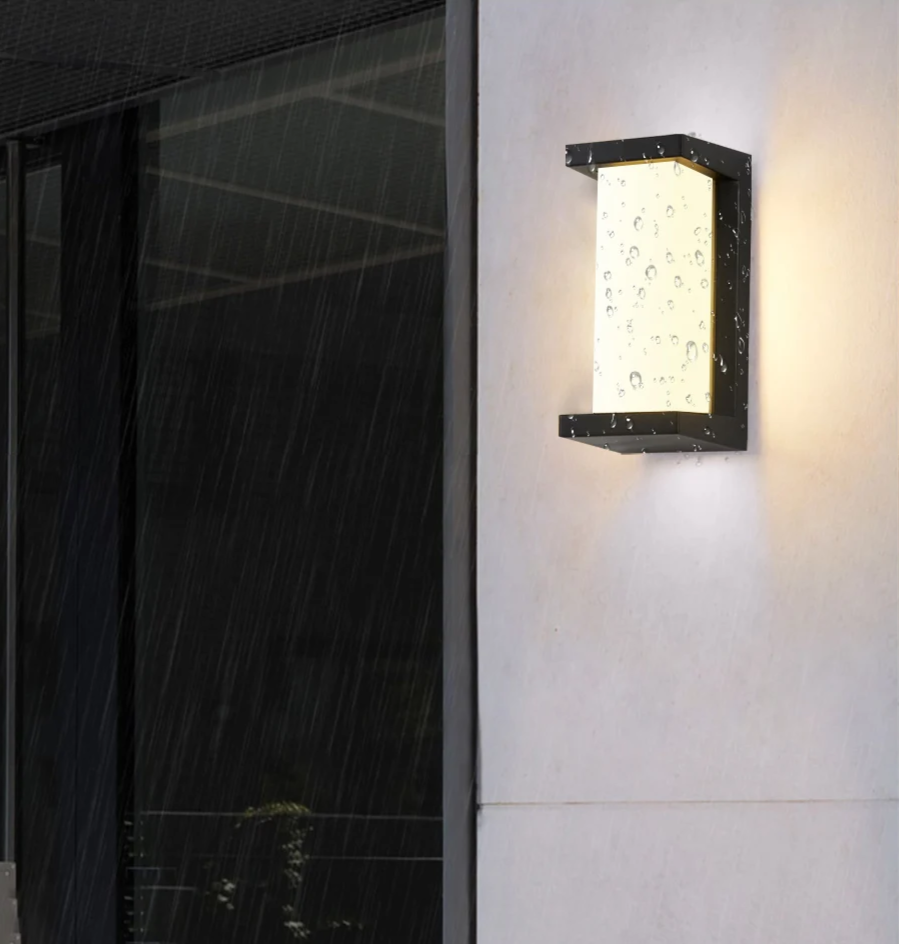 RAINFORCE IP65 LED Buitenwandlamp - buitenverlichting - zijaanzicht