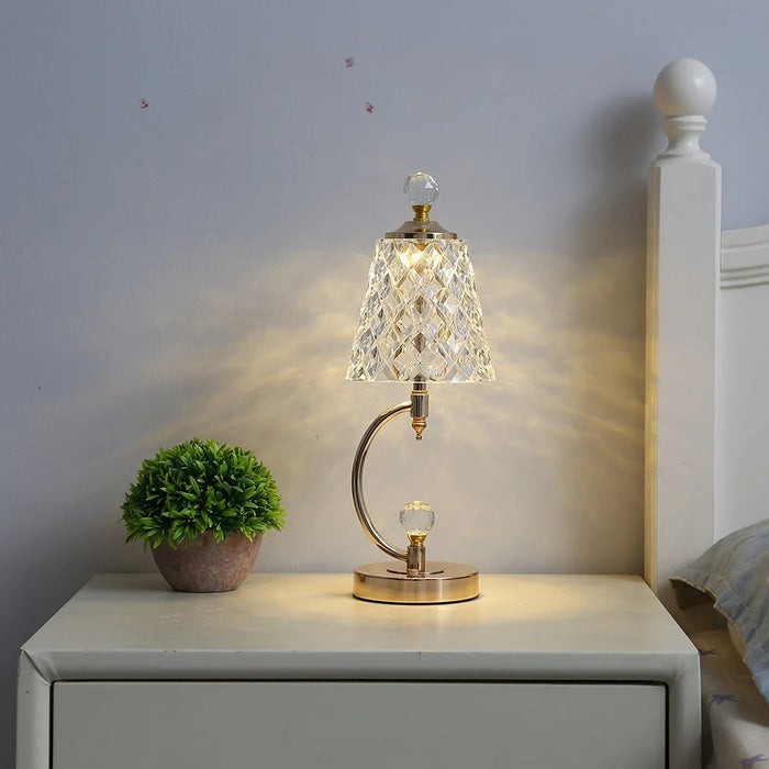 Vintage Gouden Tafellamp Gemaakt Van Crystal - tafellampen - sfeerbeeld