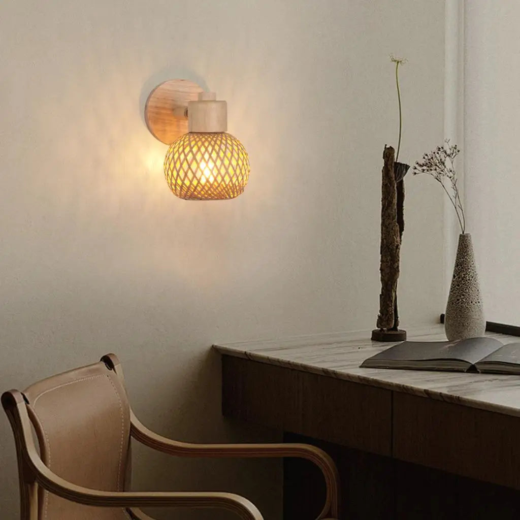 BambuZen Retro Japanse Bamboe Wandlamp – Natuurlijke Rattan Sfeerverlichting - wandlamp