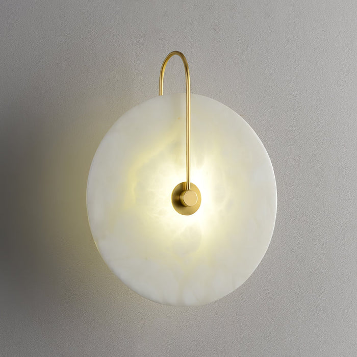Rustgevende Alabaster LED Wandlamp - wandlampen - close-up