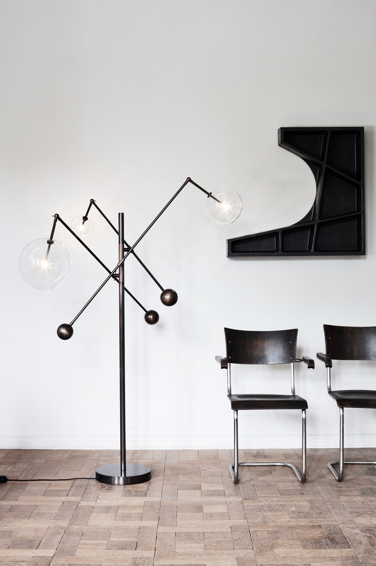 Schwung Lighting - Milan 3Arms - vloerlamp - zijaanzicht