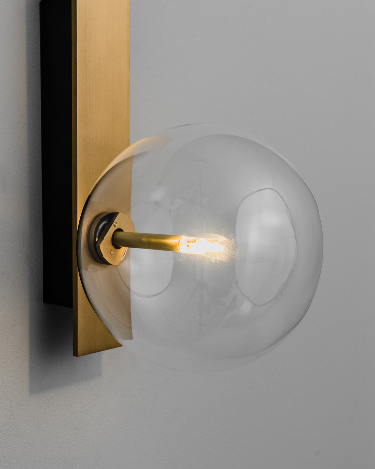 Schwung Lighting - Oslo Dual - wandlampen - detail