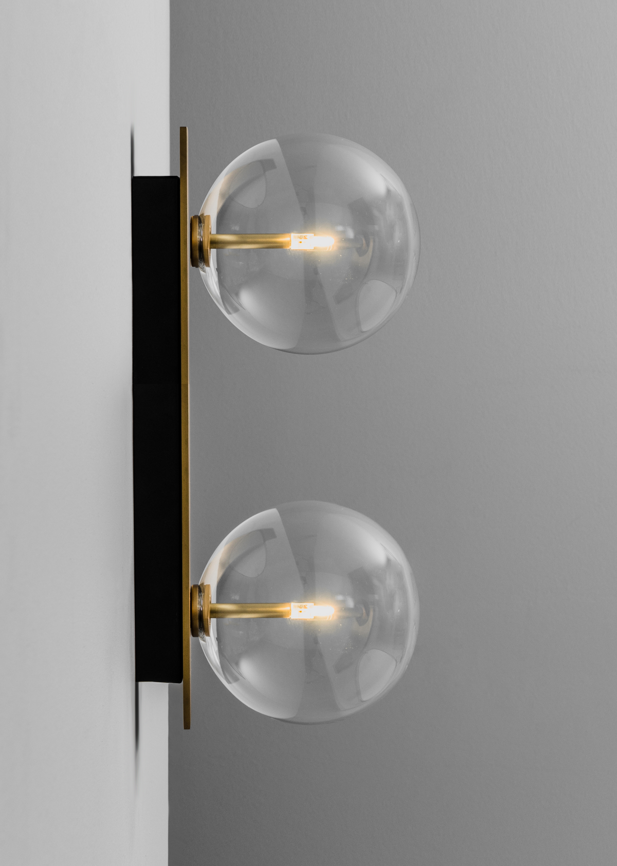 Schwung Lighting - Oslo Dual - wandlampen - gemonteerd