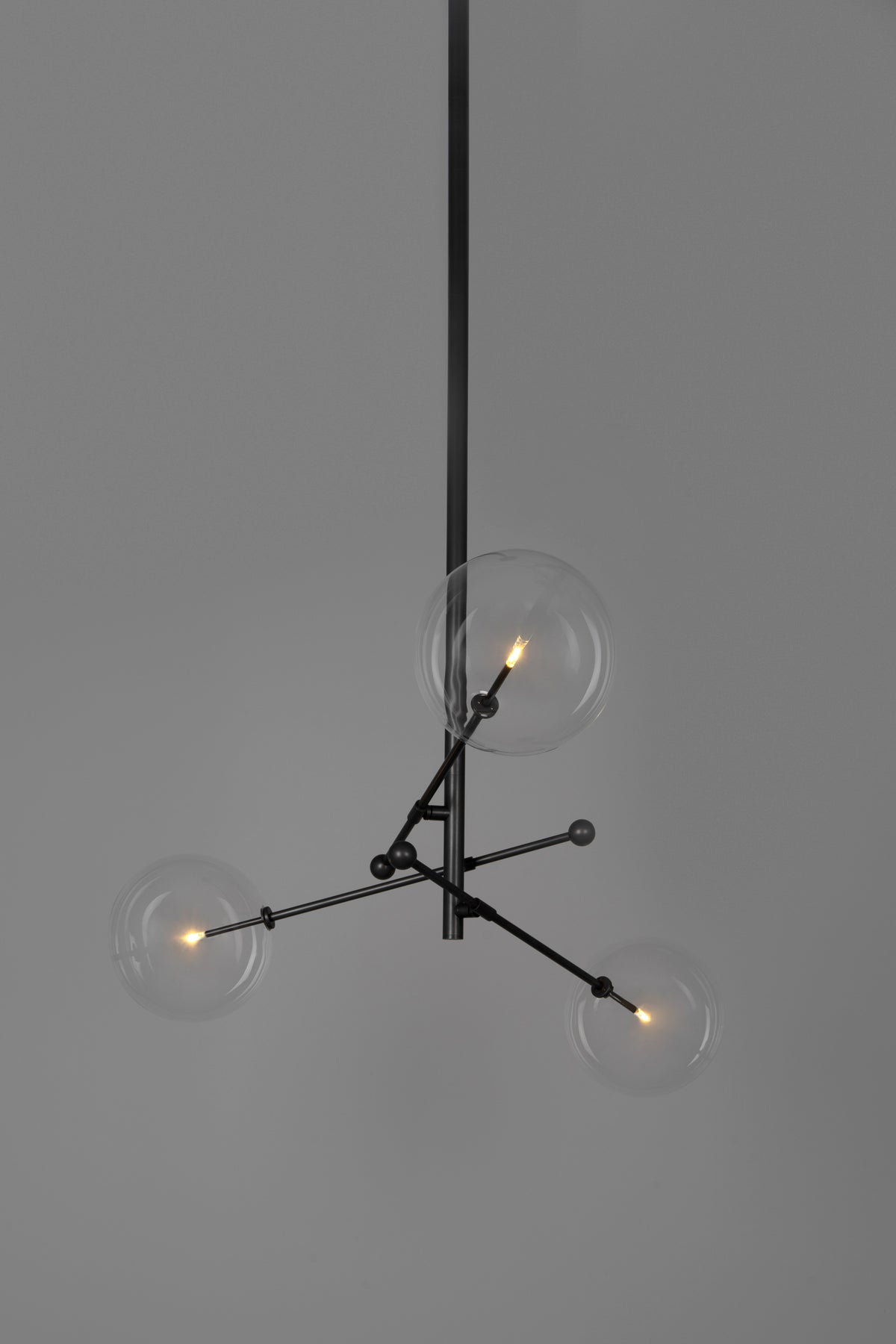 Schwung Lighting - RD15 3 Arms - hanglampen - close-up