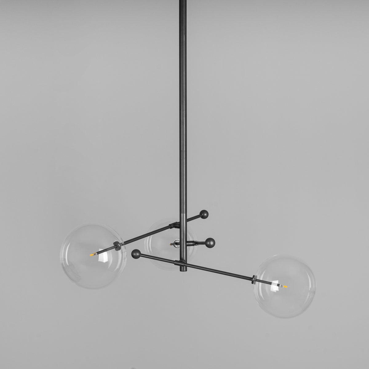 Schwung Lighting - RD15 3 Arms - hanglampen - close-up
