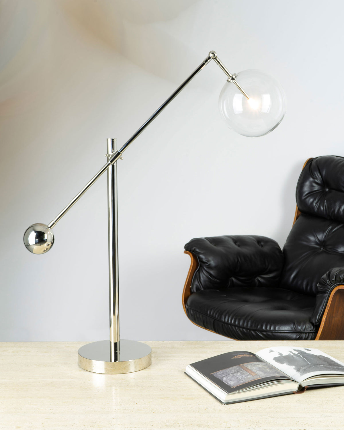 Schwung Lighting - Milan Table Lamp - tafellampen - detail