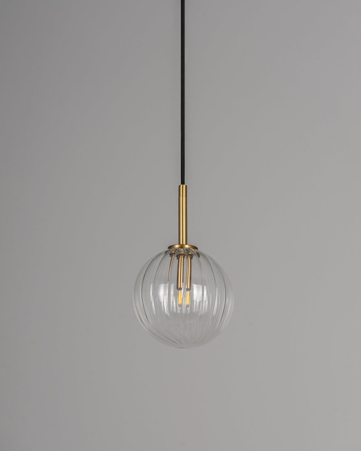 Schwung Lighting - DRIES Pendant FI 250 - hanglampen - sfeerbeeld