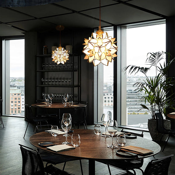 Sfeervolle Hanglamp Met Een Modern Ontwerp - hanglampen - sfeerbeeld