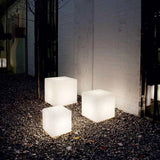 Cubic Garden Lamp