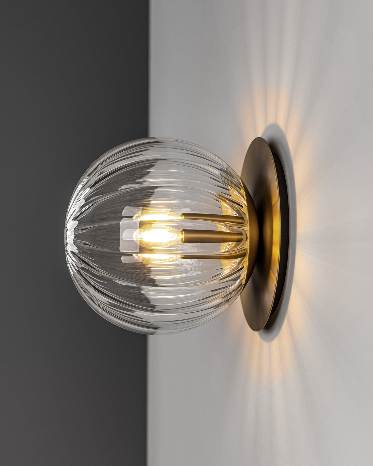 Schwung Lighting - Pulsar 200 - wandlampen - in de kamer