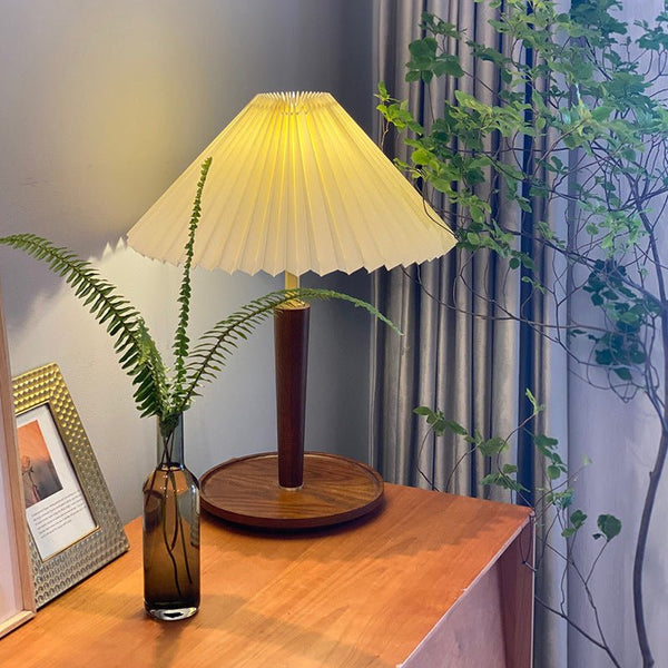 Vintage Geplooid Houten Tafellamp - tafellampen - sfeerbeeld
