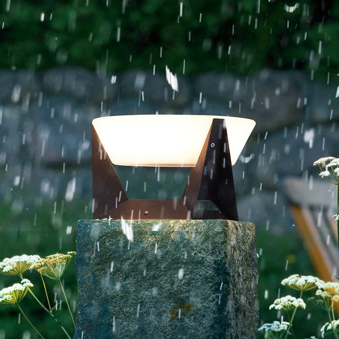 Landinglight | Luxe Buitenlamp Op Zonne-Energie - buitenverlichting - sfeerbeeld