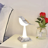 Exclusive table lamp in the shape of a bird