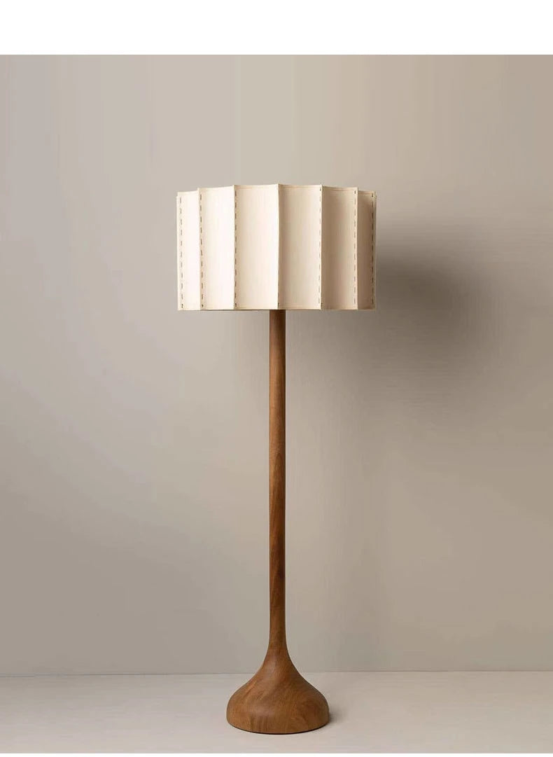 Wabi Sabi Houten Staande Vloerlamp - wandlamp - in de kamer