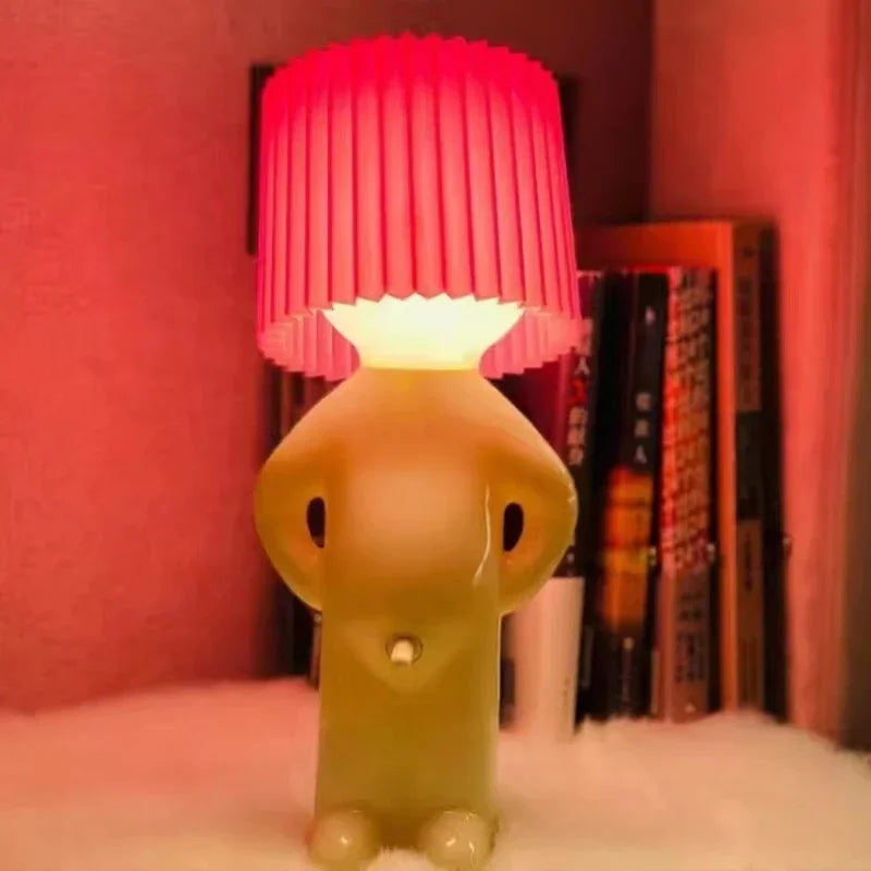 PlayfulGlow Stoute Jongen LED Tafellamp - tafellampen - zijaanzicht