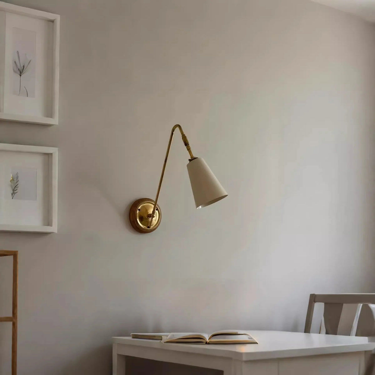 Auréno Retro Messing Wandlamp - wandlamp - sfeerbeeld