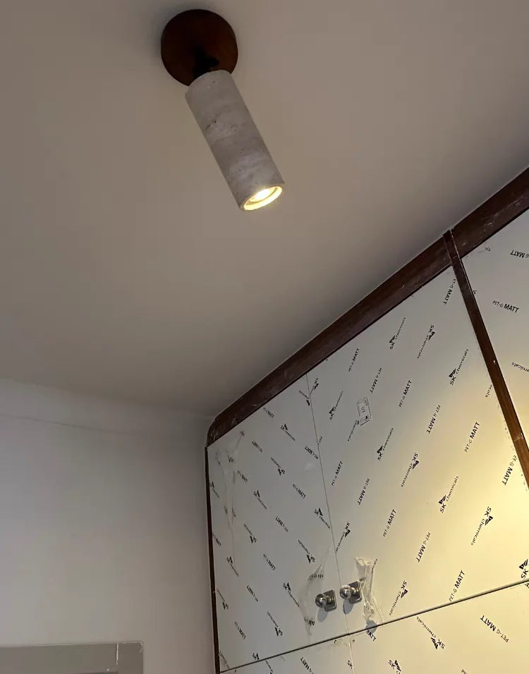 LumiSabi Travertin Natuursteen LED Plafondlamp – Moderne Wabi-Sabi Lamp - plafondlampen - close-up