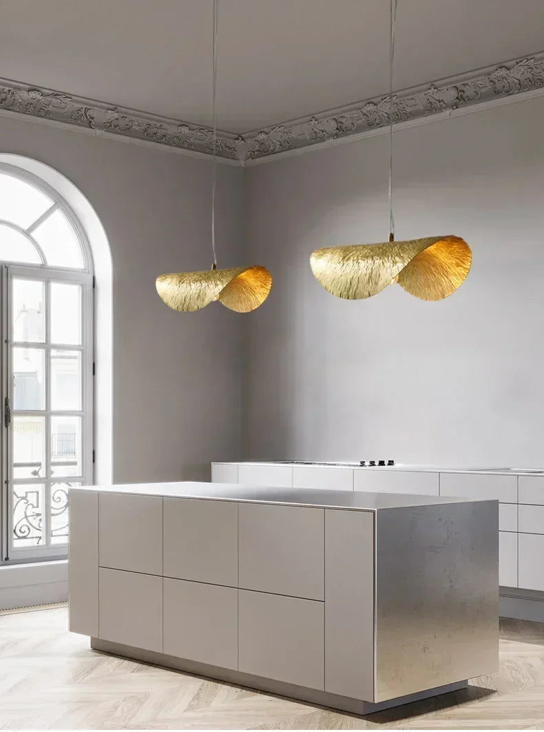 ZenLotus Gouden Lotusblad Kroonluchter - hanglampen - sfeerbeeld