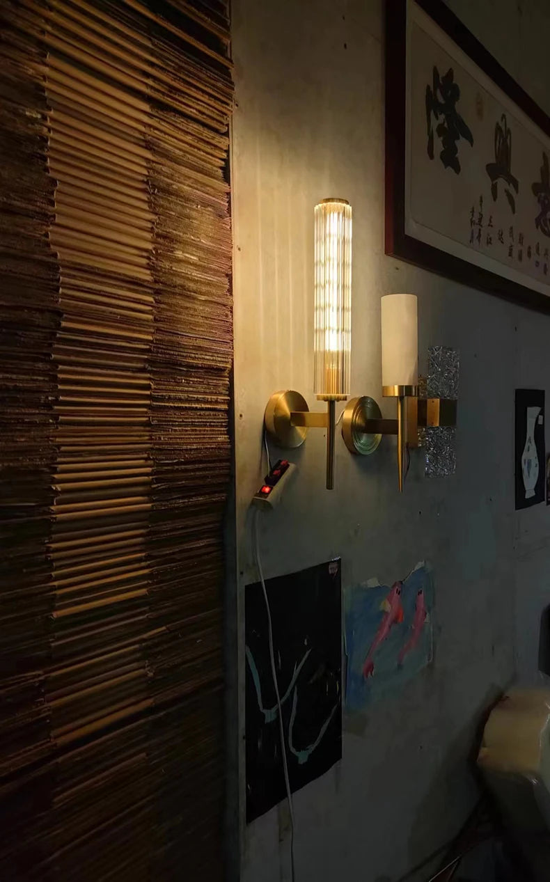 Moderne Luxe Gouden Wandlamp met Helder Glazen Kap - wandlamp - materiaaldetail