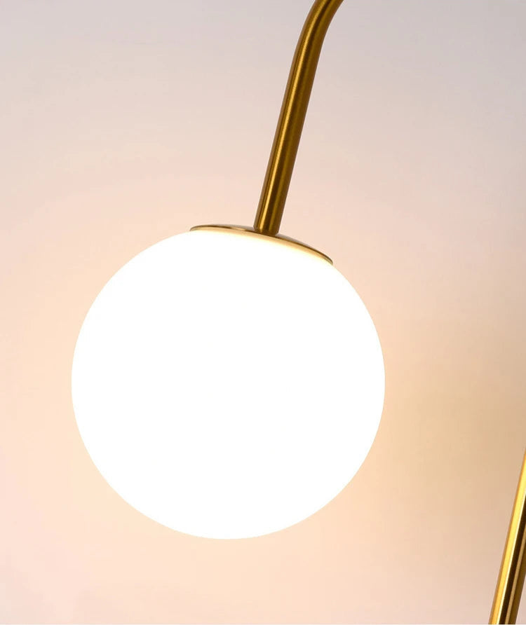 Nordic Luxe Vloerlamp met Marmeren Bijzettafel - vloerlamp - in de kamer