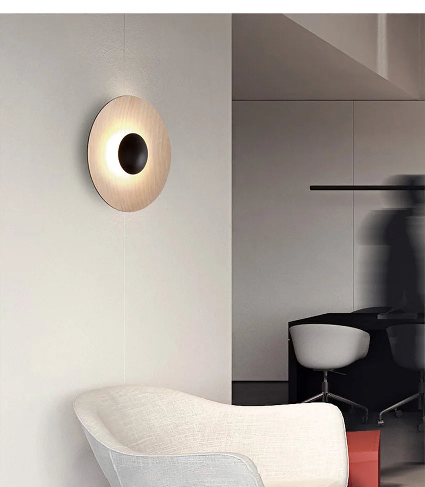 NordicGlow – Moderne Houten Rond LED Wandlamp - wandlamp - zijaanzicht