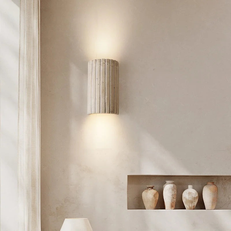 TerraLume Wabi-Sabi Travertin LED Wandlamp - wandlamp - in de kamer