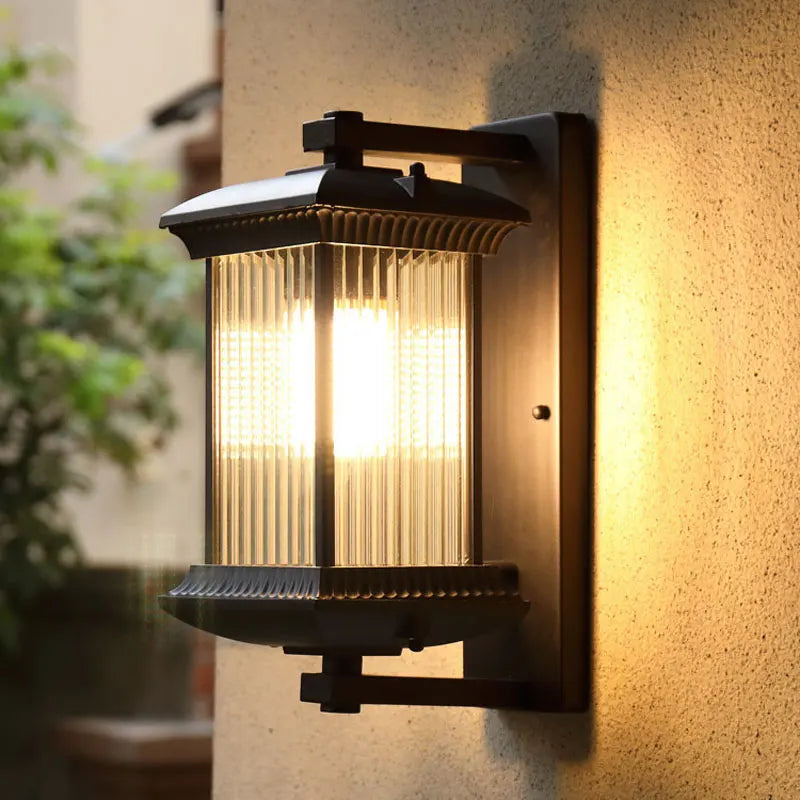 TerraGuard Classic – Waterdichte Buitenwandlamp van Metaal - buitenverlichting - in de kamer