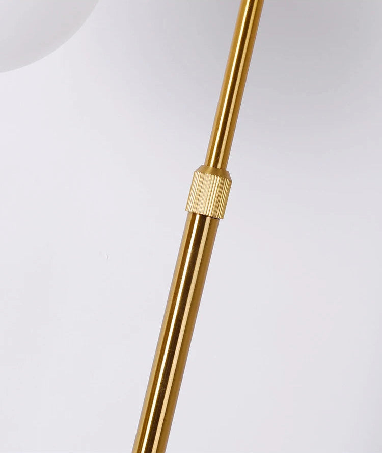 Nordic Luxe Vloerlamp met Marmeren Bijzettafel - vloerlamp - zijaanzicht