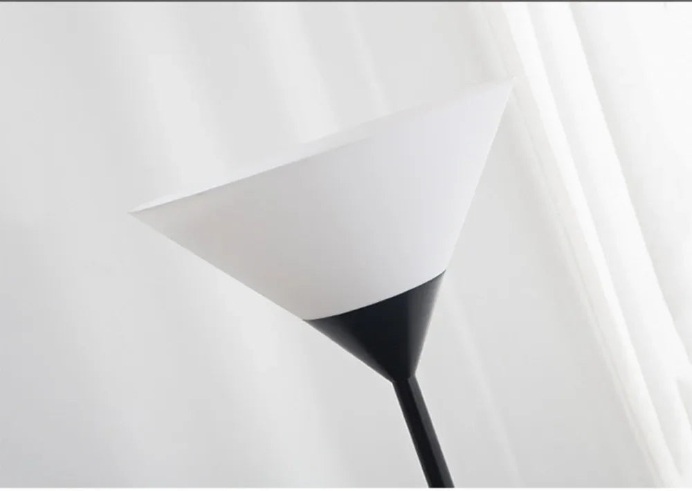 LumiArc LED Vloerlamp – Minimalistisch Design voor Stijlvolle Verlichting - vloerlamp - verlicht