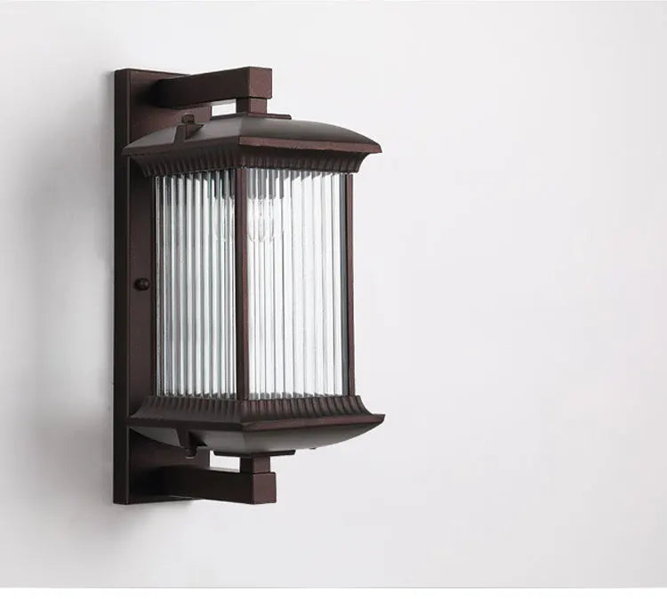 TerraGuard Classic – Waterdichte Buitenwandlamp van Metaal - buitenverlichting - zijaanzicht