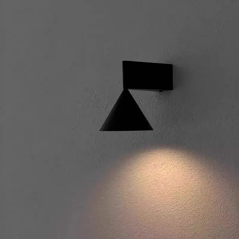 LumoCone Italiaanse Minimalistische Wandlamp - wandlamp - detail