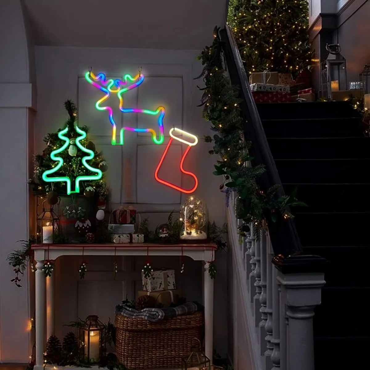 Magische Kerstsfeer Neonlamp – Rendier, Kerstsok & Boom – LED - buitenverlichting - zijaanzicht