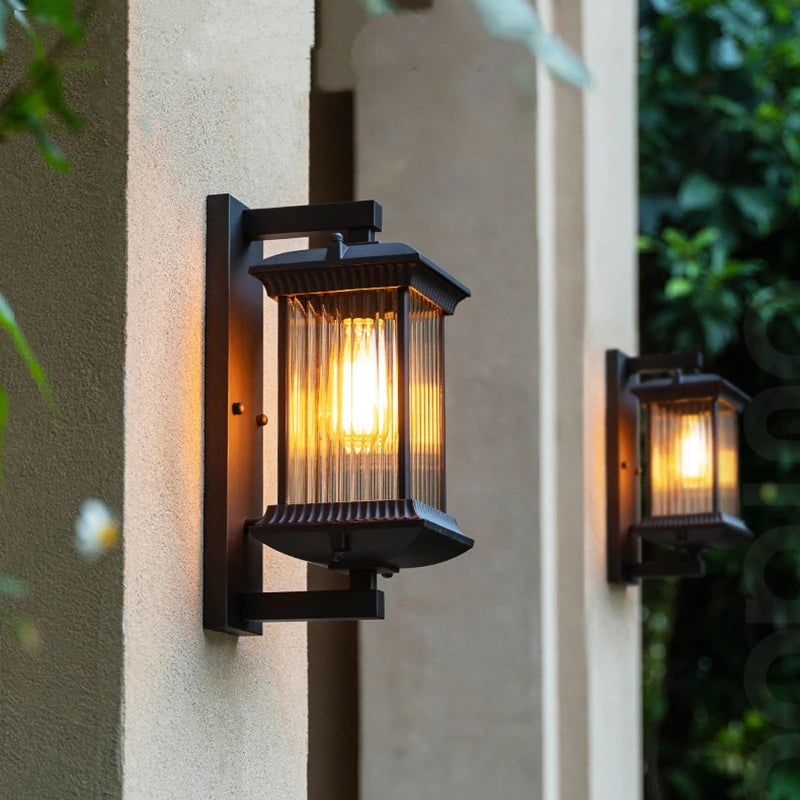 TerraGuard Classic – Waterproof Outdoor Wall Lamp Made of Metal