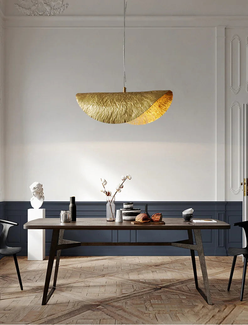 Minimalistische Koperen Hanglamp in Lotusblaad Ontwerp - hanglampen - close-up